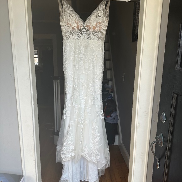 Maggie Sottero Dresses & Skirts - Maggie Sottero Greenley Dress size 6